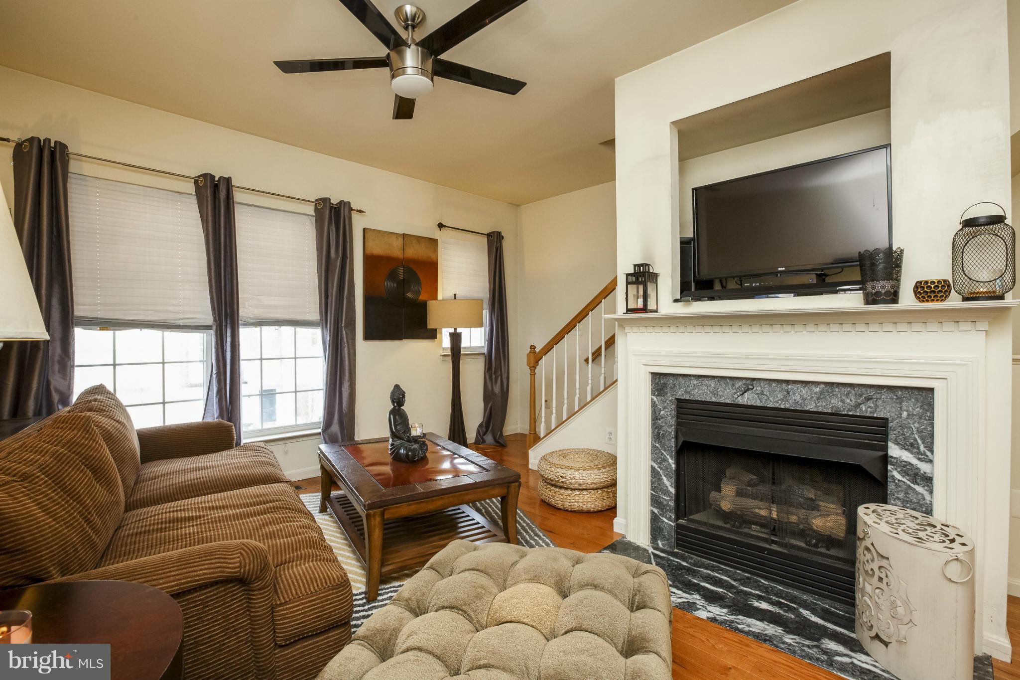 8304 Green Grass Road Laurel, MD 20724 - Photo 20 of 30 Living Room