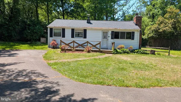 $2,400 | 6497 Windham Avenue, Alexandria, VA 22315