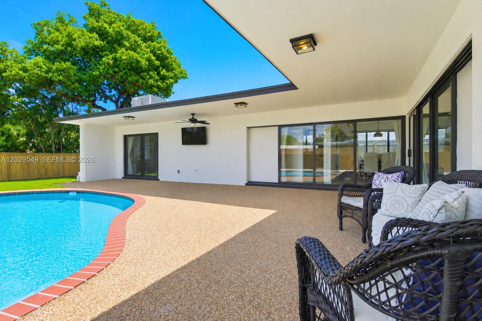 4407 West Park Road Hollywood, FL 33021 - Photo 13 of 65
