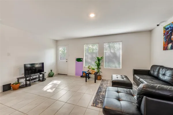 $2,150 | 1416 Clairborne Court, Little Elm, TX 75068