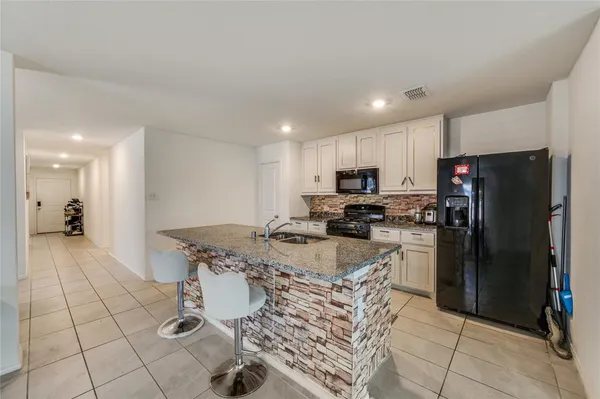 $2,150 | 1416 Clairborne Court, Little Elm, TX 75068