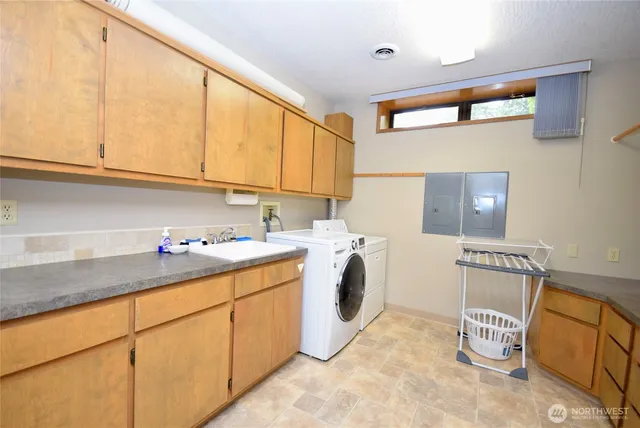 $795,000 | 190 San Juan Drive, Sequim, WA 98382