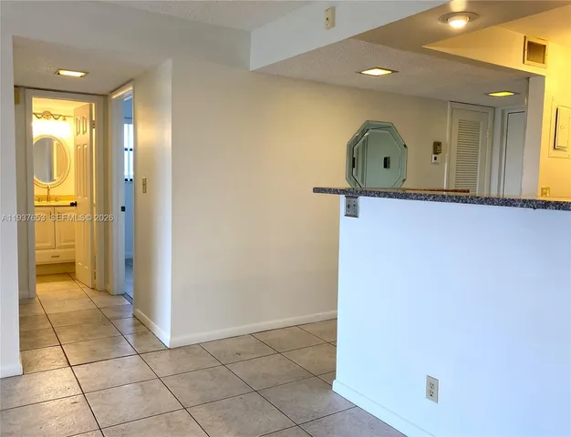 $1,950 | 2322 South Cypress Bend Drive, Unit 711, Pompano Beach, FL 33069