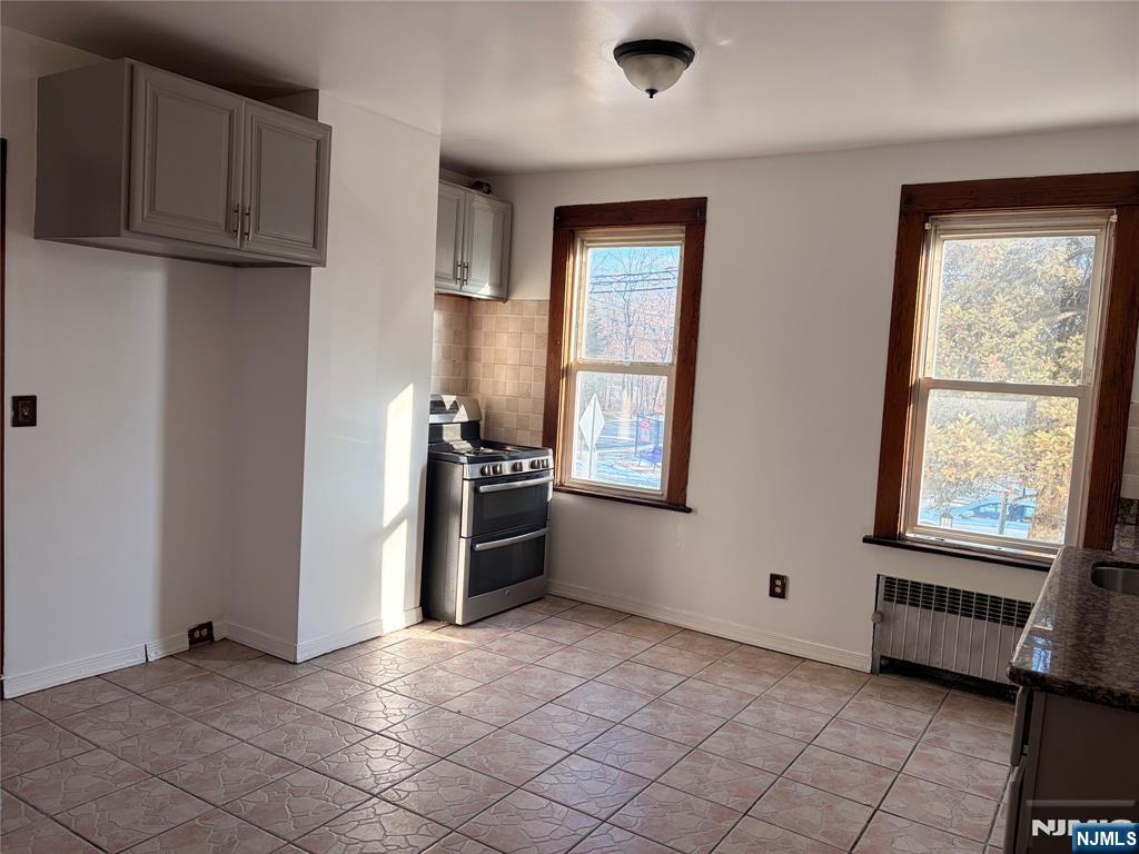 35 Marsellus Place, Unit 1 Garfield, NJ 07026 - Photo 32 of 37