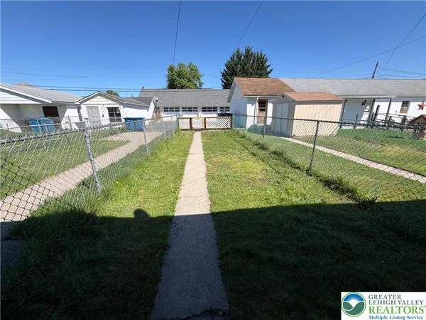$209,900 | 451 East 10th Street, Northampton, PA 18067