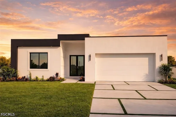 $2,300 | 4002 Northwest 38th Street, Cape Coral, FL 33993