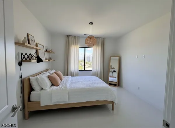 $2,300 | 4002 Northwest 38th Street, Cape Coral, FL 33993