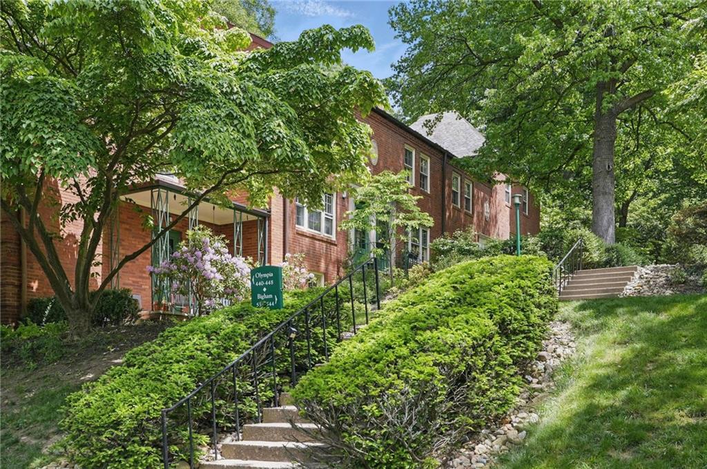 446 Olympia Road Pittsburgh, PA 15211 - Photo 2 of 31