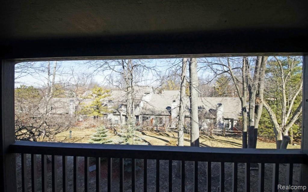 908 Ridge Court Brighton, MI 48116 - Photo 17 of 24