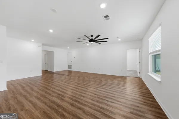 $2,300 | 131 College Street, Kingsland, GA 31548