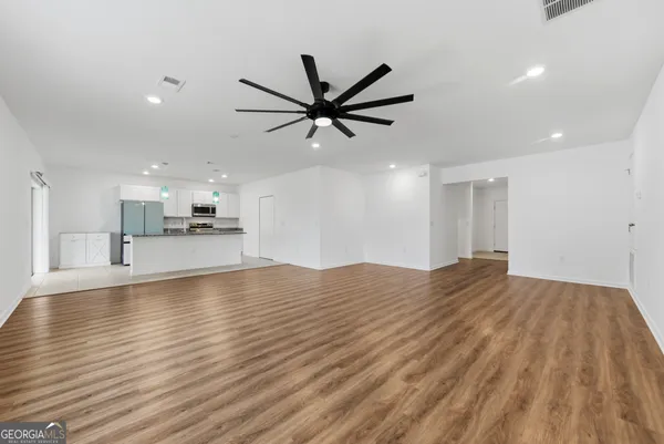 $2,300 | 131 College Street, Kingsland, GA 31548