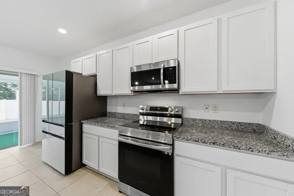 $2,300 | 131 College Street, Kingsland, GA 31548