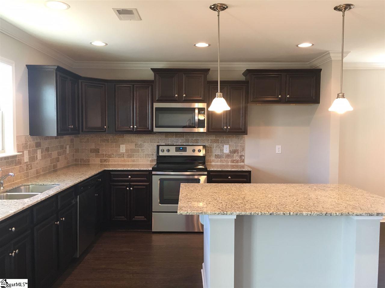 3 Snowy Court Fountain Inn, SC 29644 - Photo 3 of 10 Gallery Image 3