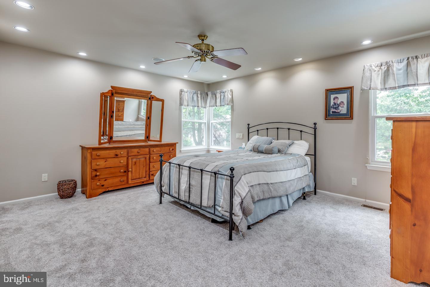 22 Woodbrook Road Voorhees, NJ 08043 - Photo 21 of 52 Gallery Image 21