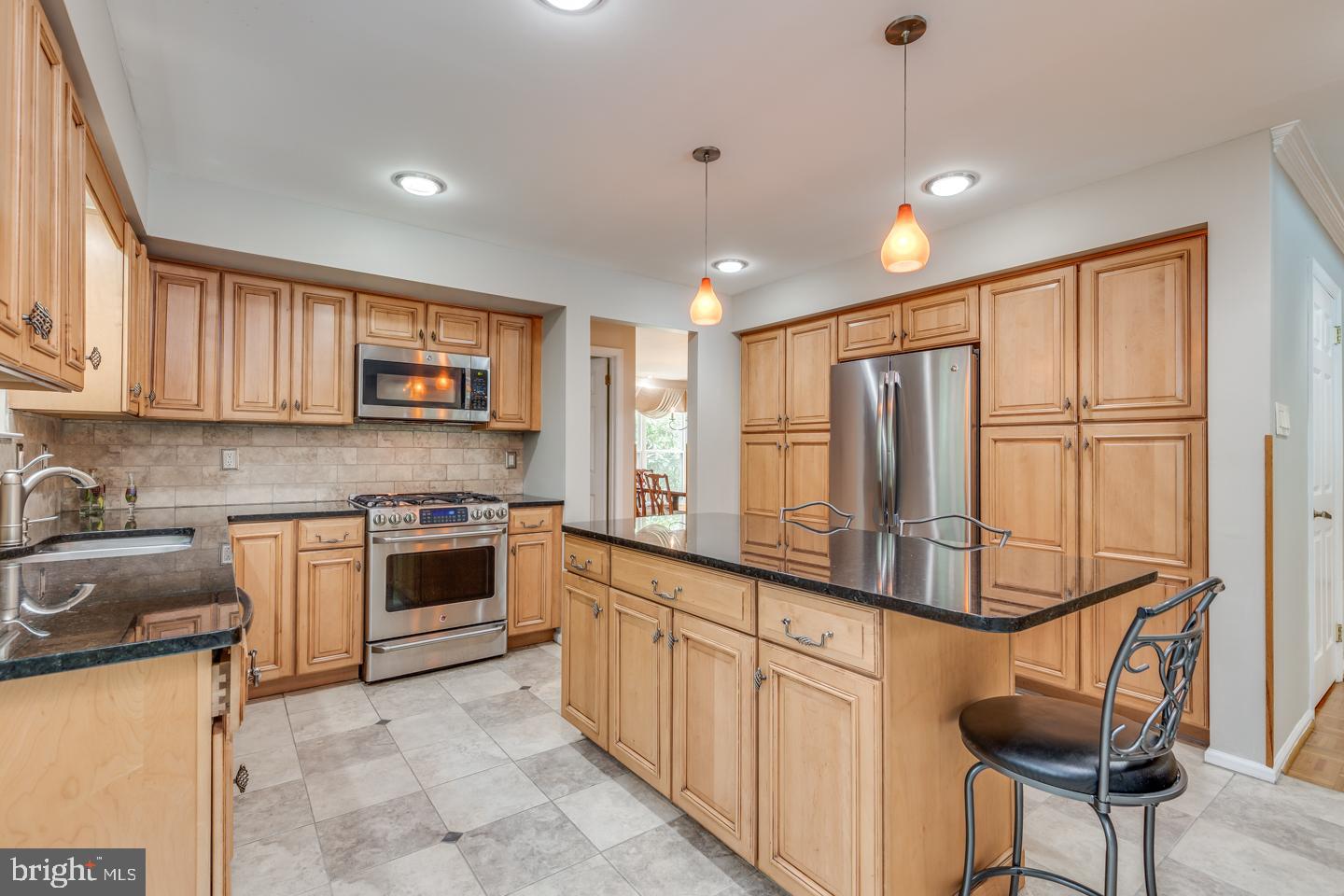 22 Woodbrook Road Voorhees, NJ 08043 - Photo 10 of 52 Gallery Image 10