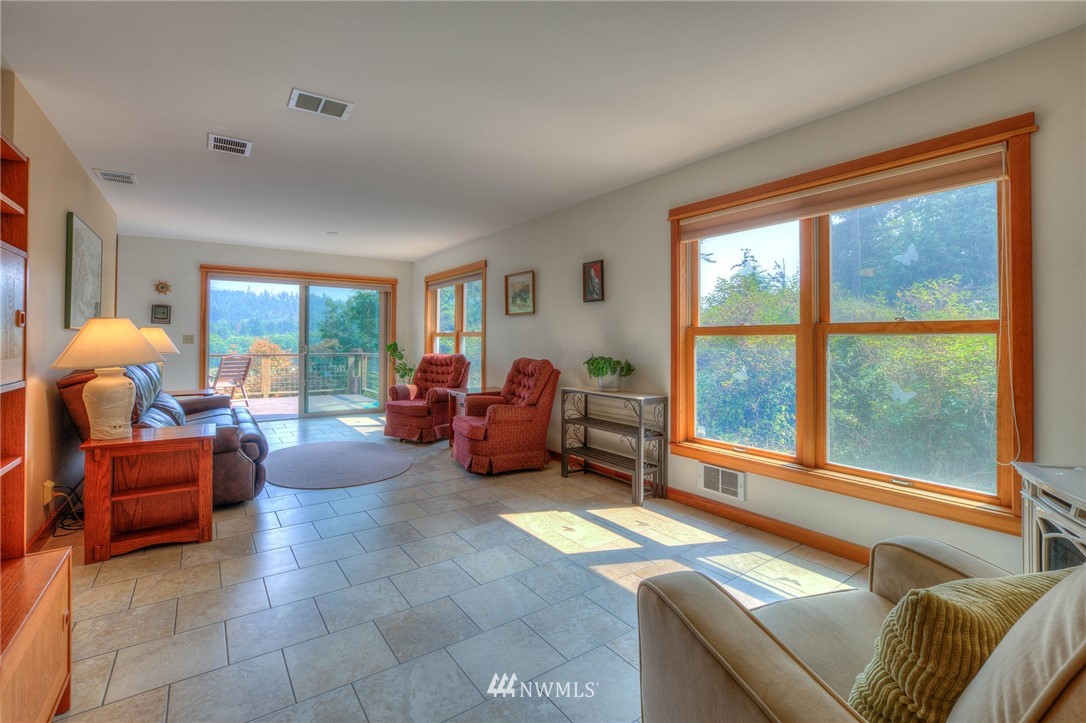 154 Boone's Pond Road Orcas Island, WA 98245 - Photo 10 of 25 Gallery Image 10