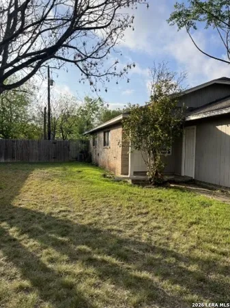 $1,195 | 1552 Lahn Road, New Braunfels, TX 78130