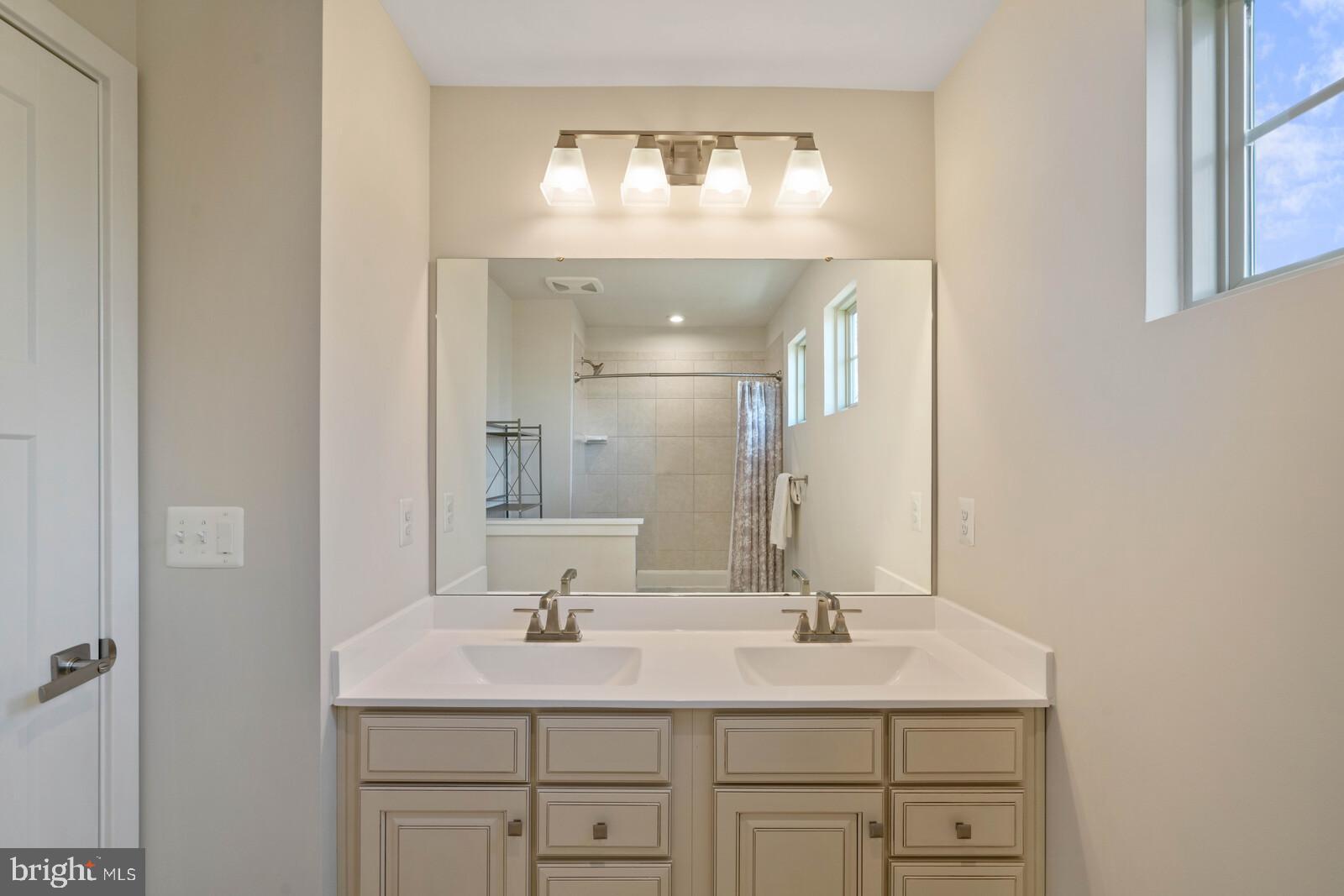 18063 Red Cedar Road Dumfries, VA 22026 - Photo 21 of 69 Gallery Image 21