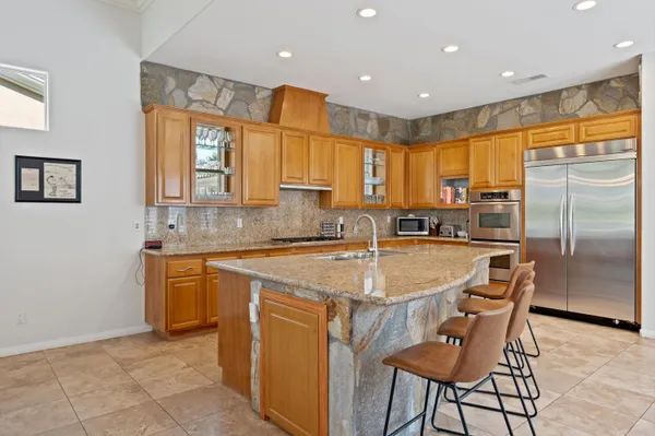 $7,000 | 80670 Spanish La, La Quinta, CA 92253