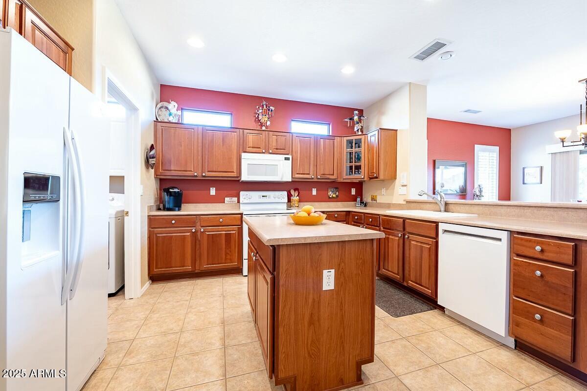 19937 North Turquoise Point Lane Surprise, AZ 85387 - Photo 9 of 29 Kitchen