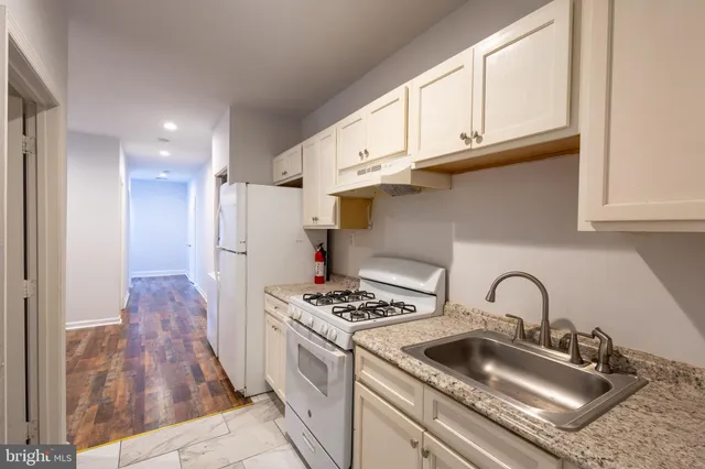 $1,950 | 1721 Minnesota Avenue Southeast, Unit 3, Washington, DC 20020