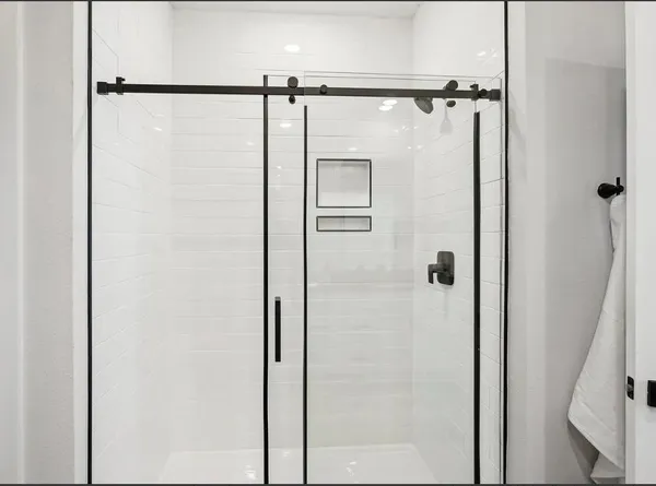 $2,490 | 3411 North Val Vista Drive, Unit 3, Mesa, AZ 85213