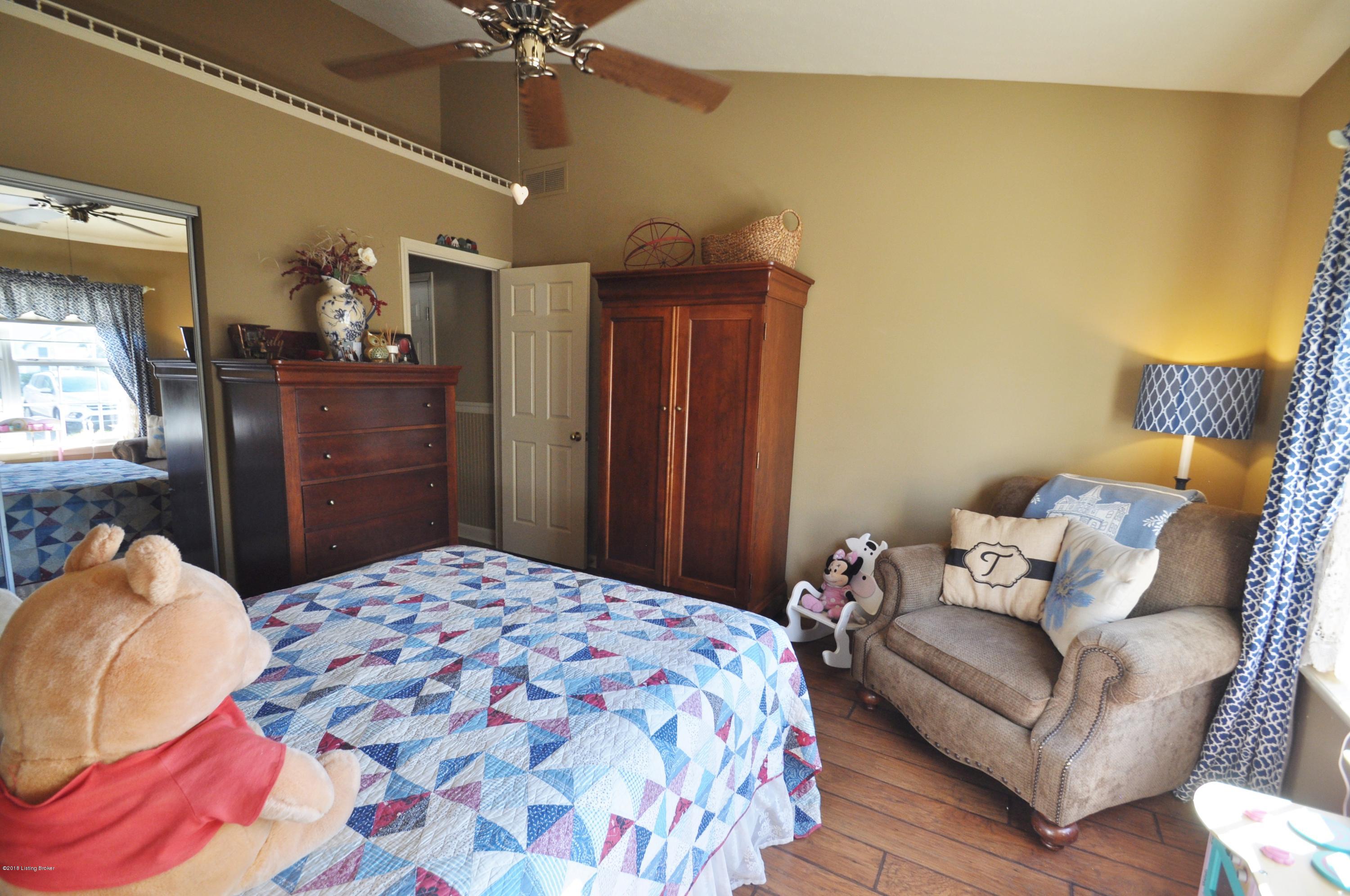2511 Hampton Ridge Boulevard Louisville, KY 40220 - Photo 25 of 44 DSC_0285
