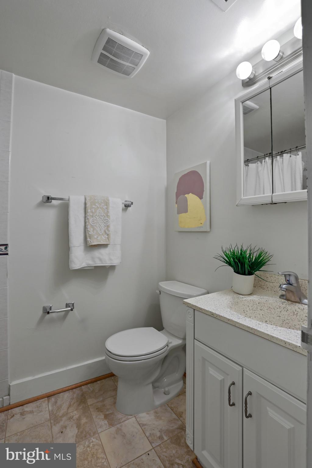 2216 Castle Rock Square, Unit 2B Reston, VA 20191 - Photo 17 of 19 Gallery Image 17