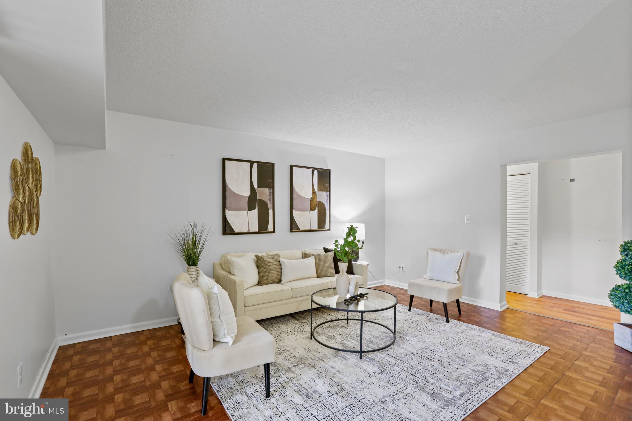 2216 Castle Rock Square, Unit 2B Reston, VA 20191 - Photo 4 of 19 Gallery Image 4