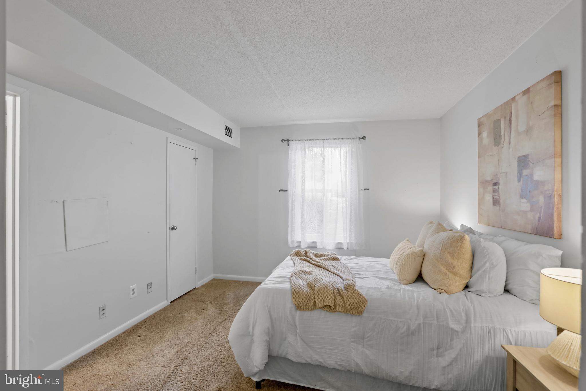 2216 Castle Rock Square, Unit 2B Reston, VA 20191 - Photo 10 of 19 Gallery Image 10
