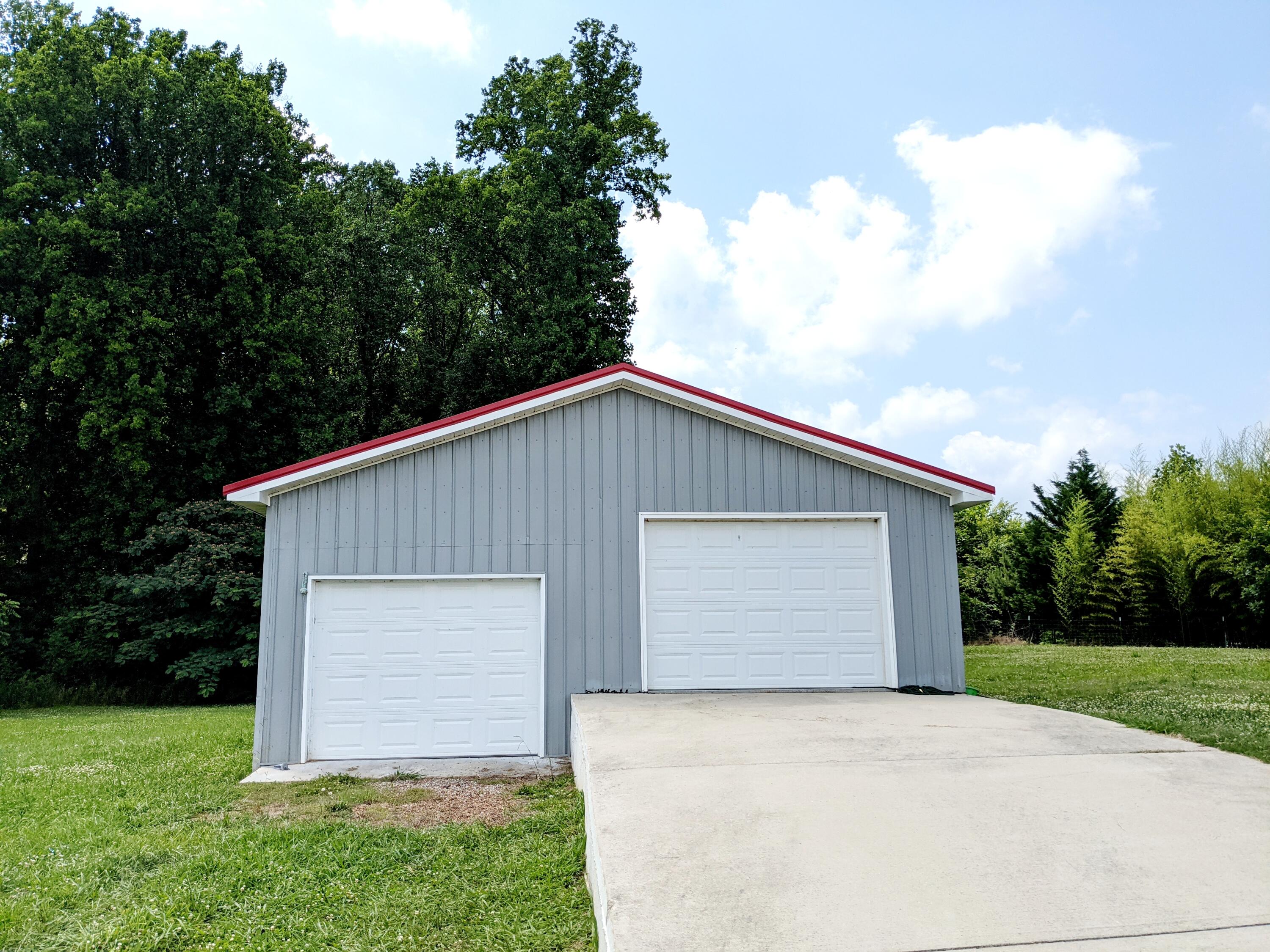 5755 Aedc Road Estill Springs, TN 37330 - Photo 34 of 36 PXL_20220613_191821770.MP