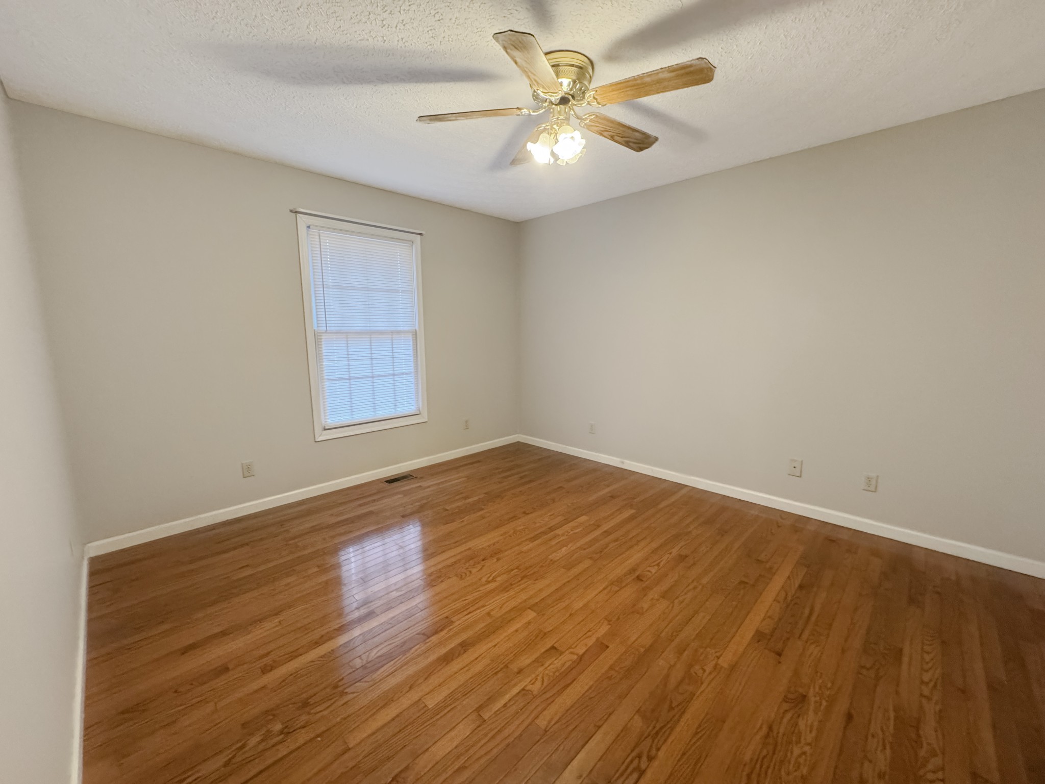 223 Twin Oaks Road Dover, TN 37058 - Photo 11 of 20