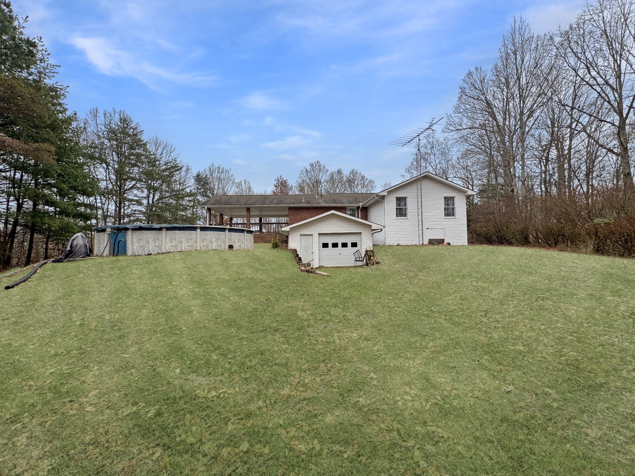 223 Twin Oaks Road Dover, TN 37058 - Photo 2 of 20