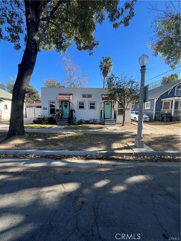 a house view with a sitting space