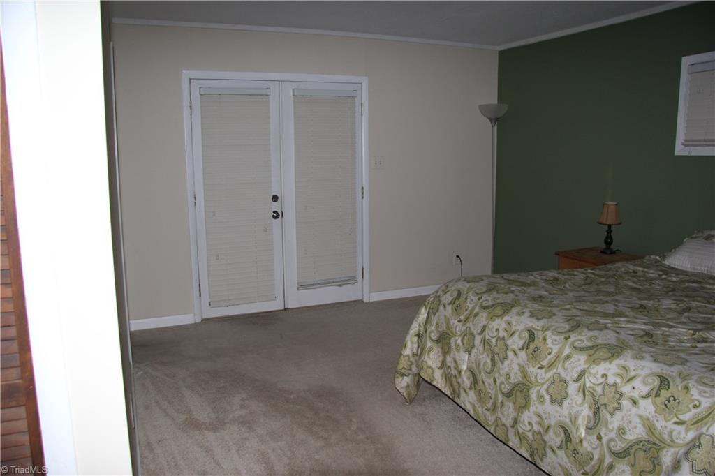 3409 Pine Valley Road High Point, NC 27265 - Photo 11 of 24