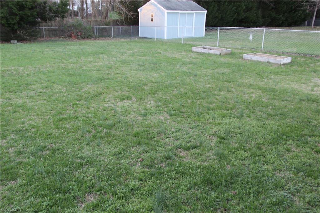 3409 Pine Valley Road High Point, NC 27265 - Photo 23 of 24