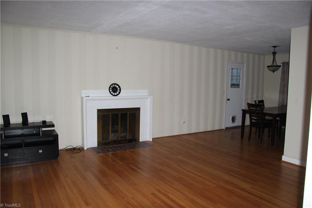 3409 Pine Valley Road High Point, NC 27265 - Photo 4 of 24
