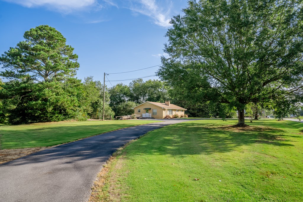 1275 Dawnville Road Northeast Dalton, GA 30721 - Photo 2 of 71 Gallery Image 2