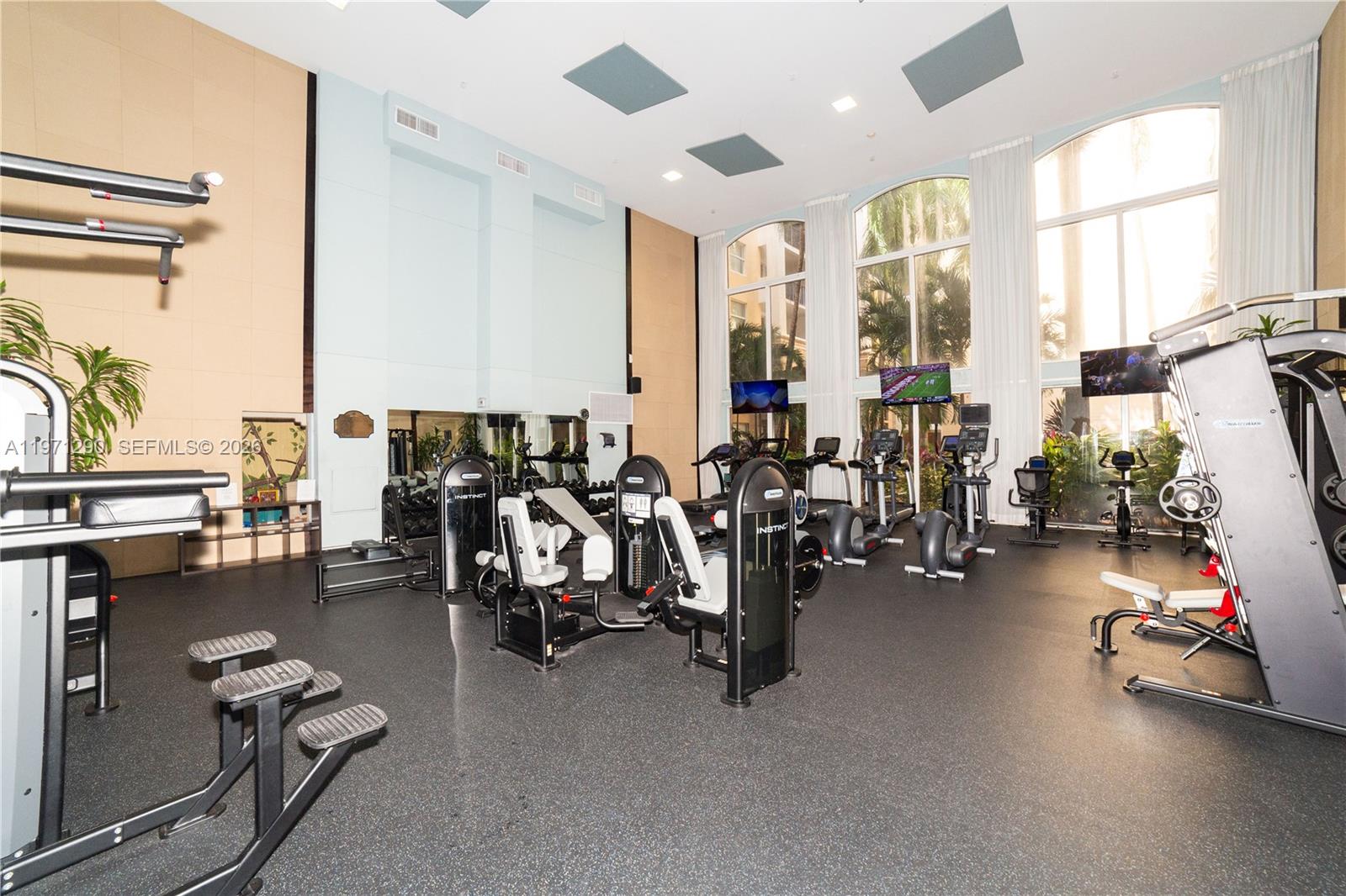 17150 North Bay Road, Unit 2911 Sunny Isles Beach, FL 33160 - Photo 31 of 43 a view of a room with gym equipment