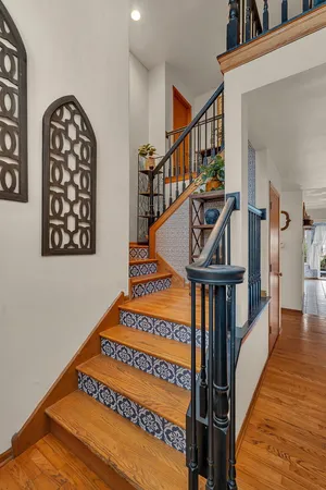 $320,000 | 649 Berkley Drive, Romeoville, IL 60446