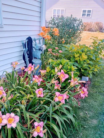 $320,000 | 649 Berkley Drive, Romeoville, IL 60446