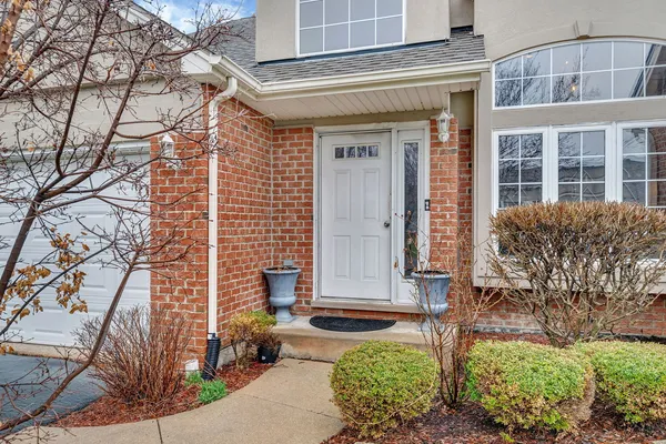 $320,000 | 649 Berkley Drive, Romeoville, IL 60446