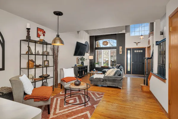 $320,000 | 649 Berkley Drive, Romeoville, IL 60446