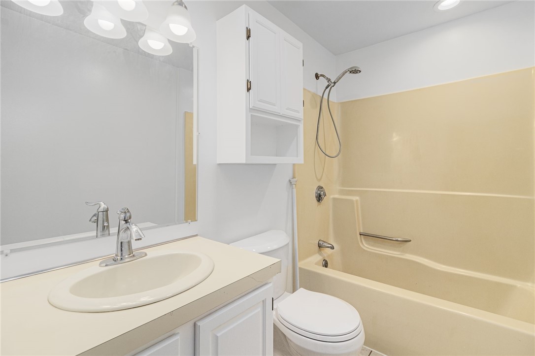 24 Seneca Street Coventry, RI 02816 - Photo 20 of 31