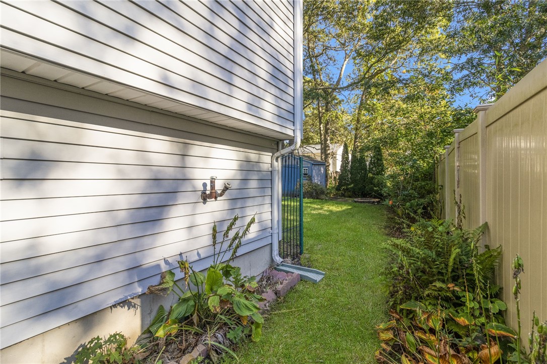 24 Seneca Street Coventry, RI 02816 - Photo 28 of 31