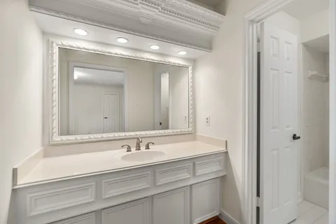 $699,000 | 5230 Norborne Lane, Houston, TX 77069