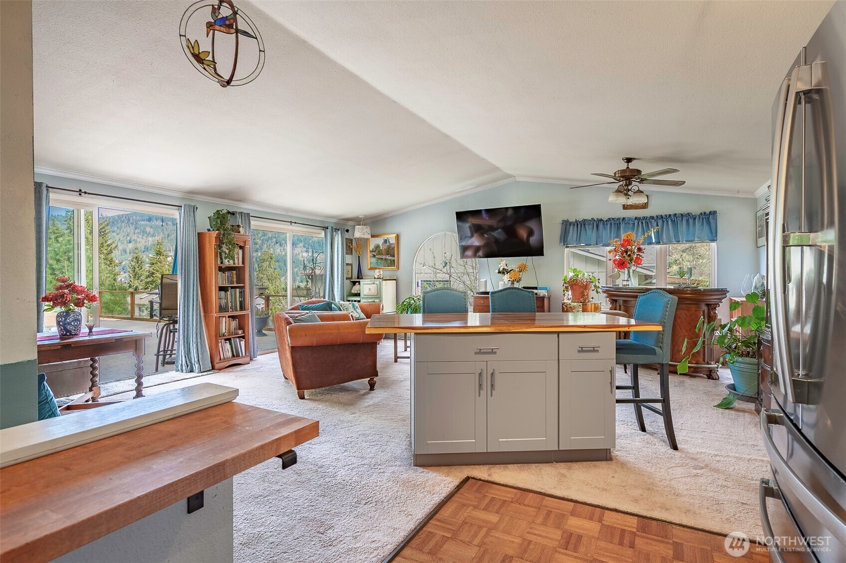 69 North Point Drive Bellingham, WA 98229 - Photo 12 of 36