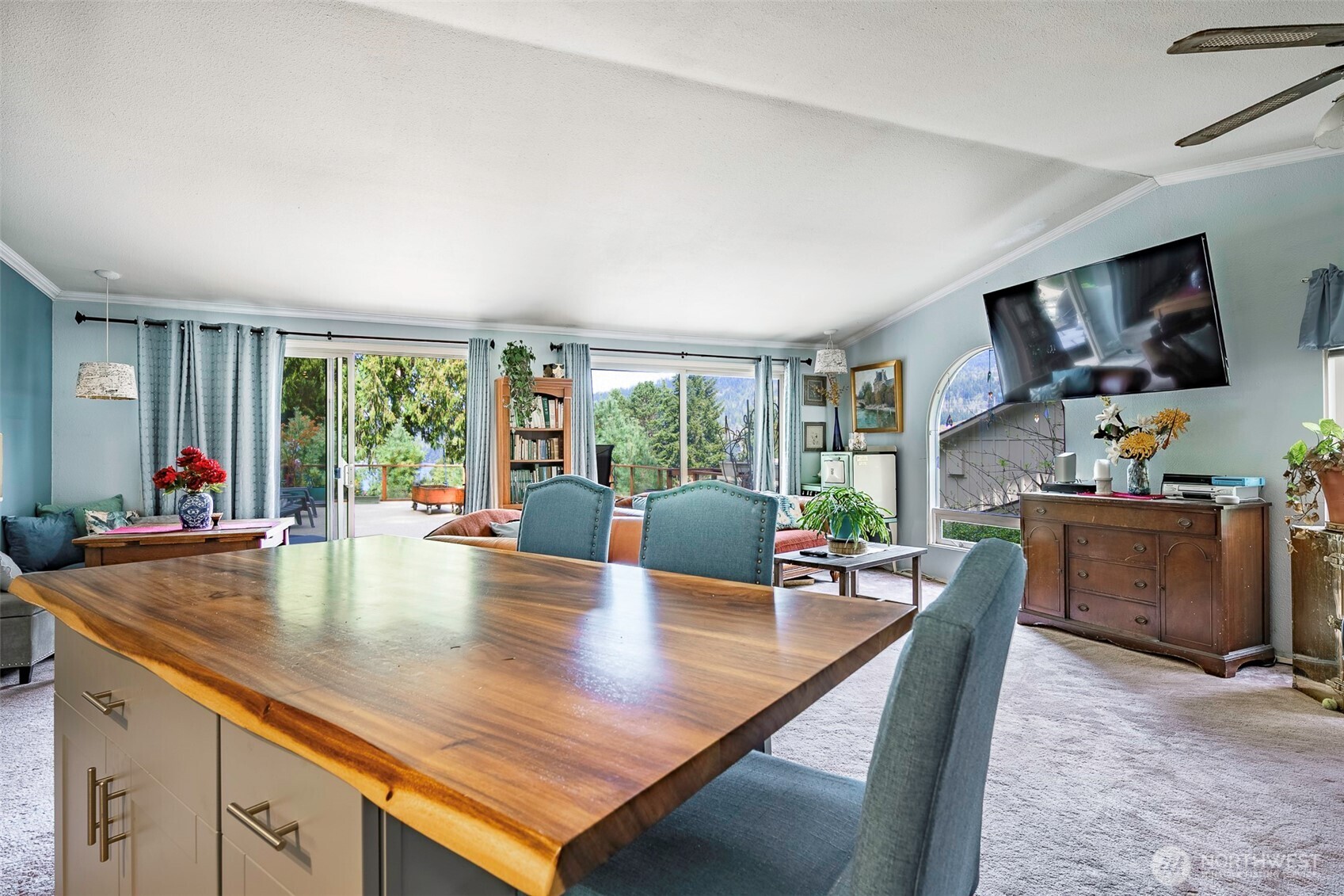 69 North Point Drive Bellingham, WA 98229 - Photo 16 of 36