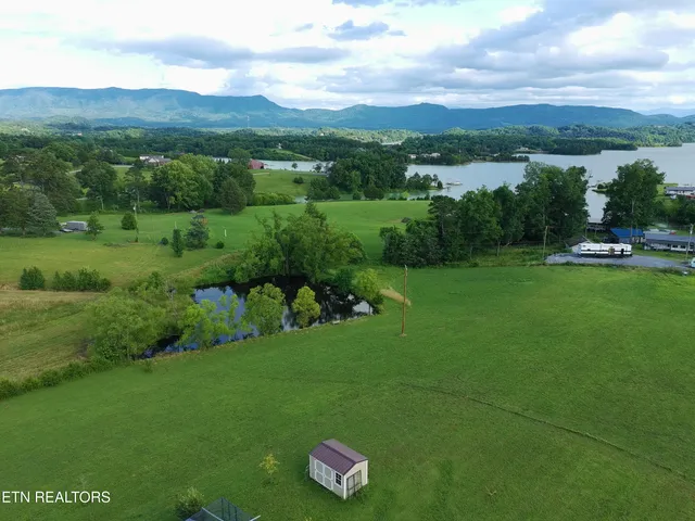 $210,000 | 3 Chestnut Hill Road, Dandridge, TN 37725
