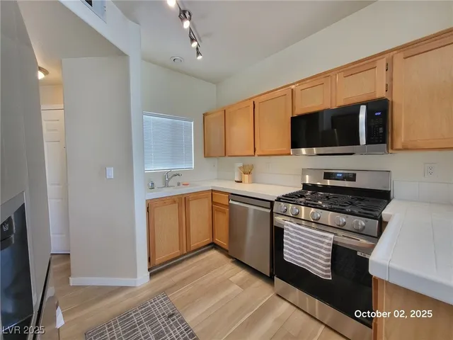 $1,525 | 8501 West University Avenue, Unit 1074, Las Vegas, NV 89147